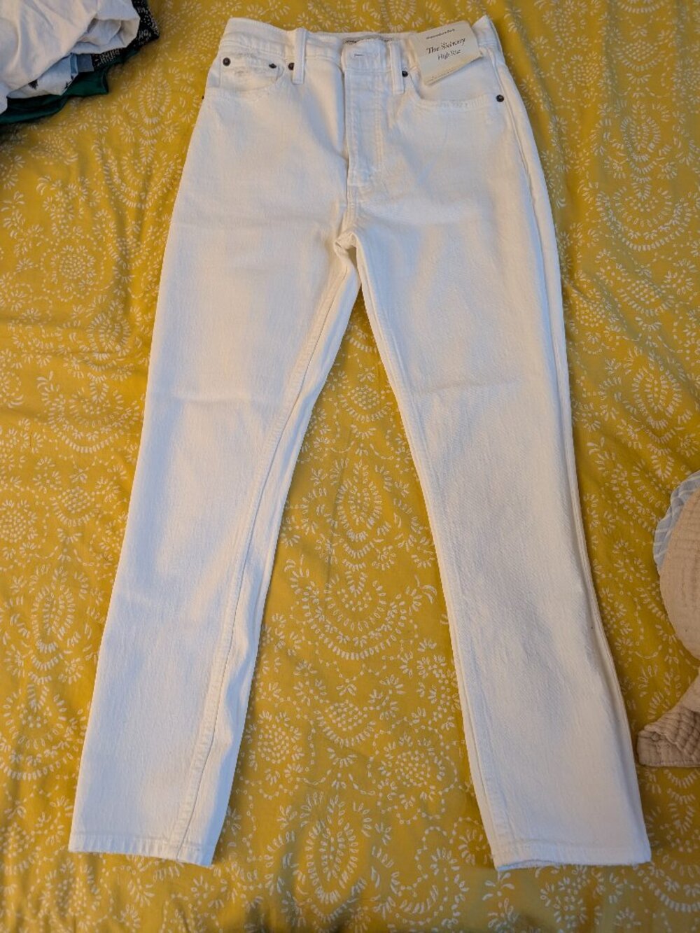 Abercrombie & Fitch High Rise White Skinny Jeans | 24 short